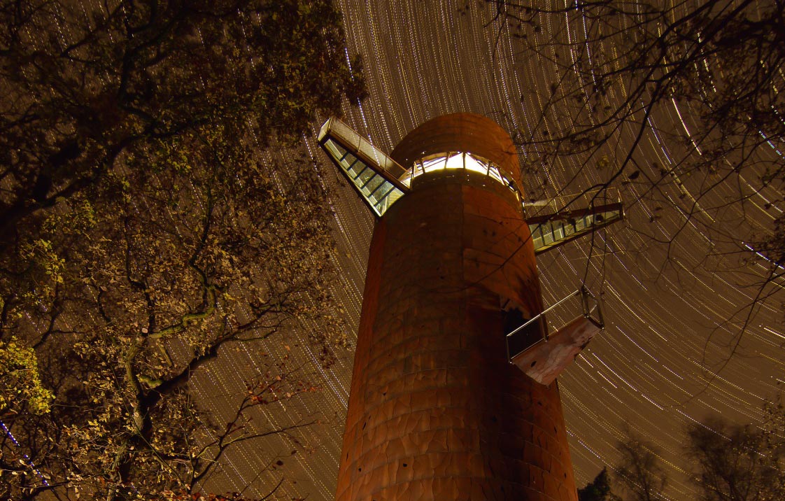 Bosbergtoren by night