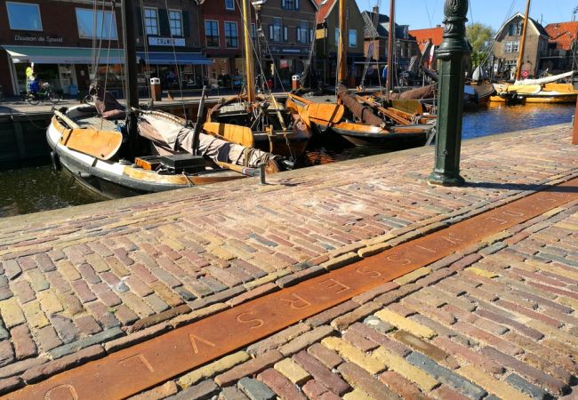 Officiële test flexibele waterkering Spakenburg geslaagd